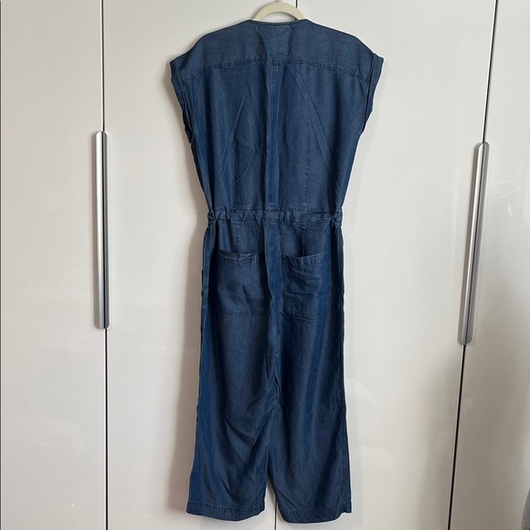 NWOT DKNY JEANS Dark Denim Short Sleeve Crop Jumpsuit Pockets, Size12 - Picture 10 of 11